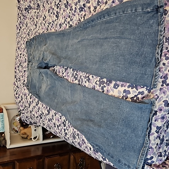 Wild Fable High Rise Flare Jeans, Size 2 - Picture 2 of 5